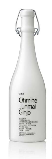 15个白色酒瓶包装设计(图5) 15个白色酒瓶包装设计(图5)